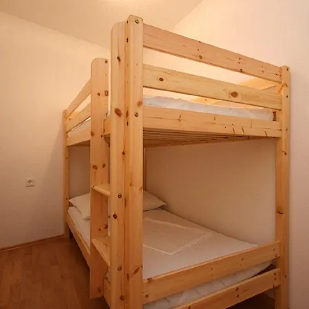 100 Meter Zum Baška